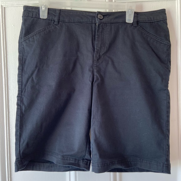🌟 3 FOR $25 🌟 Denver Hayes navy cotton blend ladies shorts - Picture 1 of 6